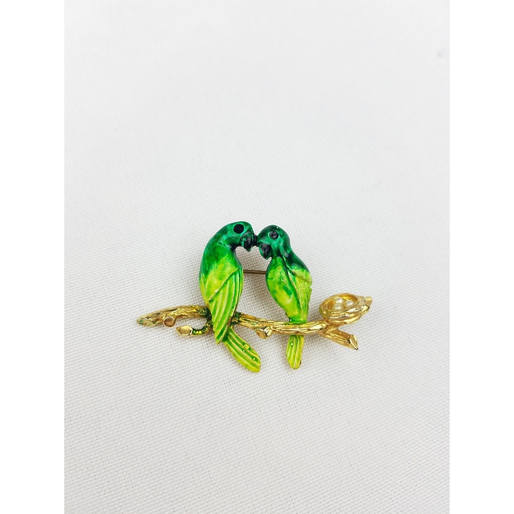 Vintage Love birds nest brooch pin green enamel natural animal amazoncore